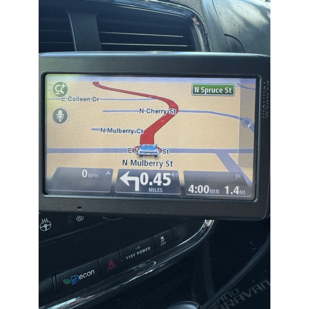 TomTom VIA 1535TM 5" GPS w/ Lifetime Maps & Traffic + Car Charger bundle